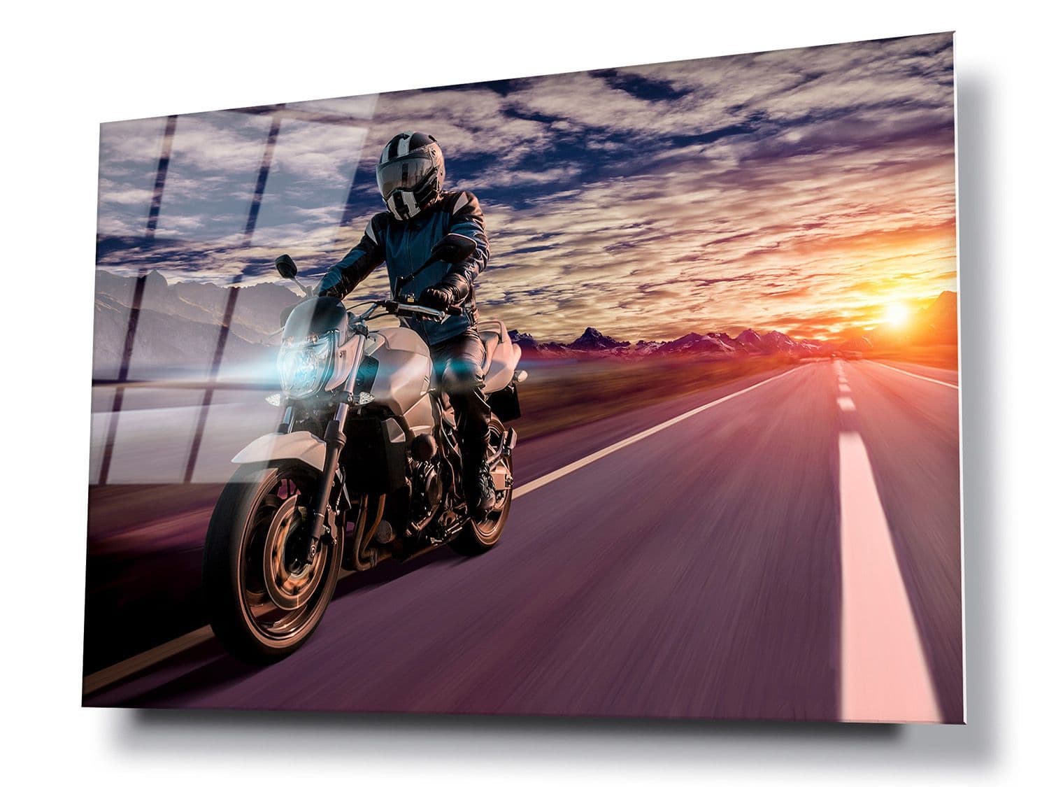 vintagemotorbikeonopenroadatsunset1694p